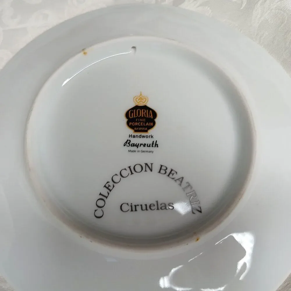 Gloria Fine Porcelain Handwork Coleccion Beatriz Ciruelas Decorative Wall Plate